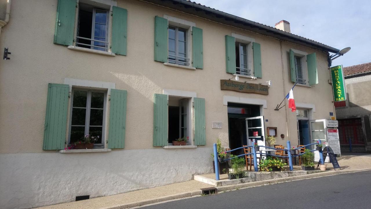 Auberge Des Lacs Massignac Екстериор снимка